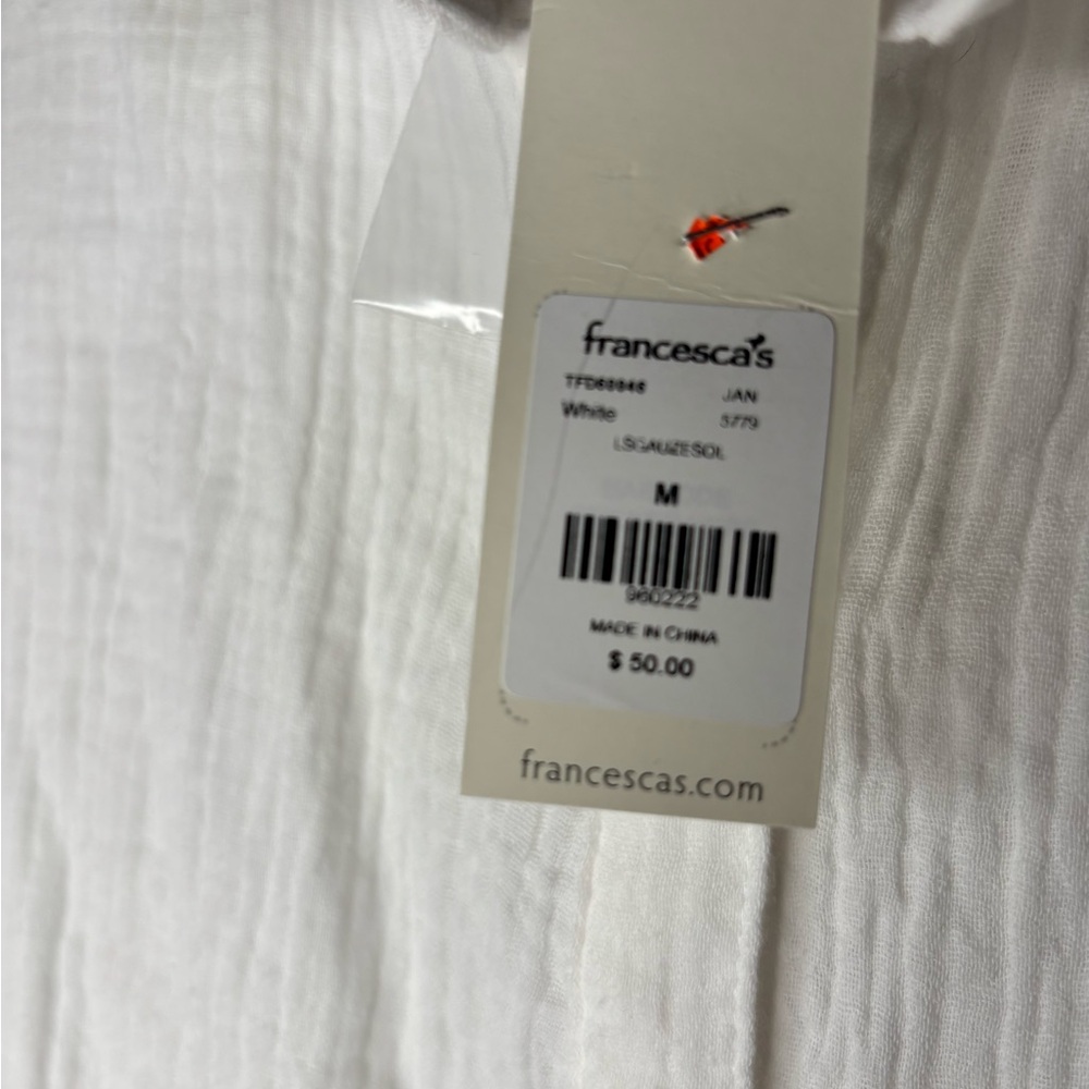 Francesca's Collections White Textured Cotton Button-Down Shirt - Picture 4 of 5
